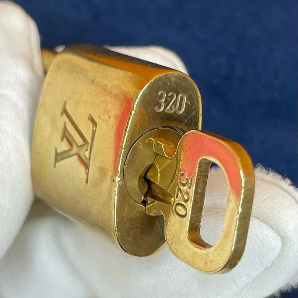 Vintage Louis Vuitton 320 Lock & Key!